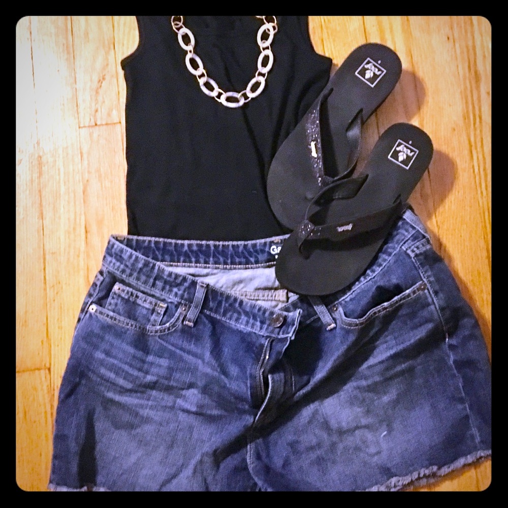 Gap Sexy Boyfriend Denim Shorts, Size 12